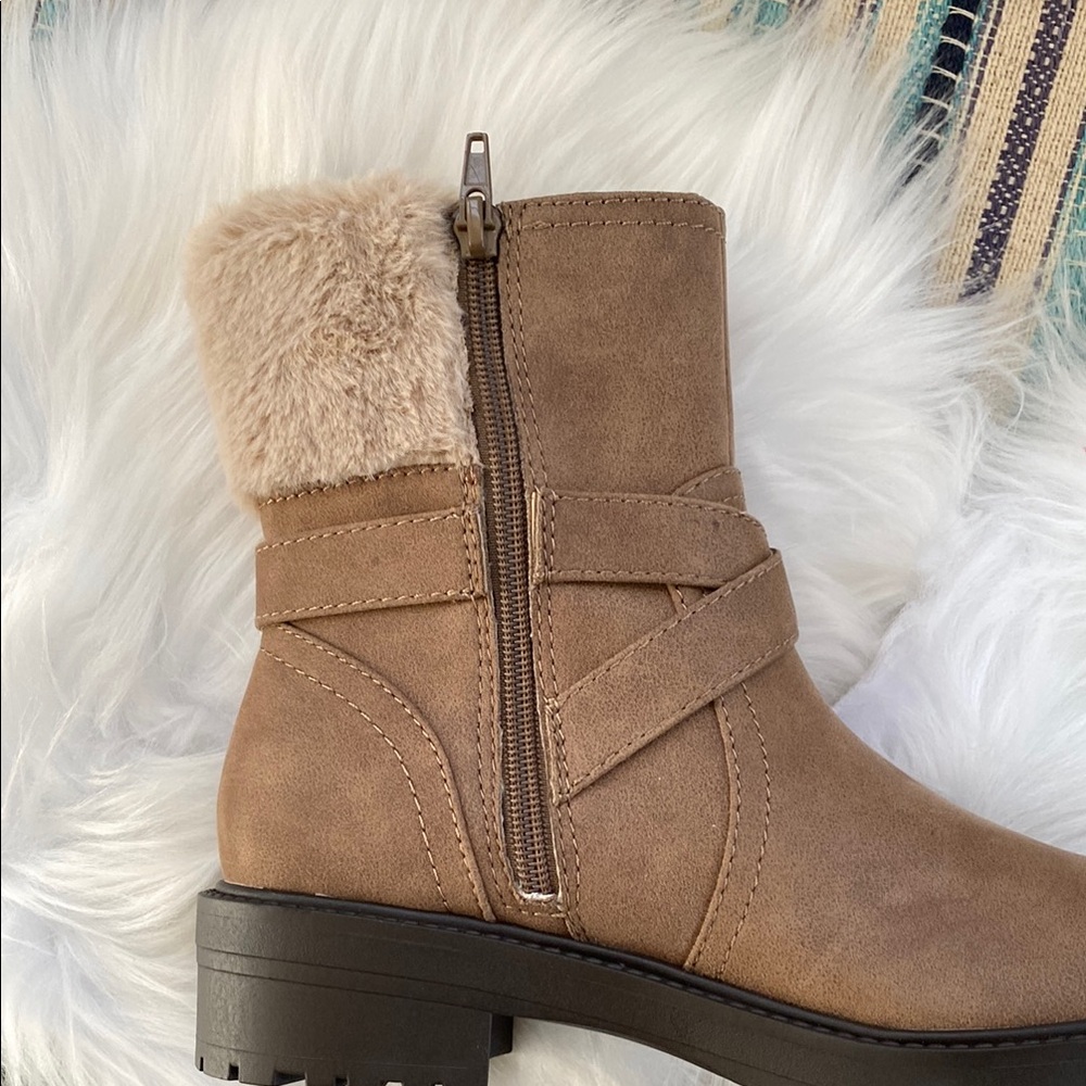 Dolce Vita WOMENS Boots Size 6.5 - Picture 5 of 11